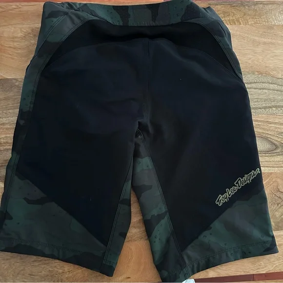 Troy Lee Designs Camo Mountain Bike Shorts L - Picture 2 of 5